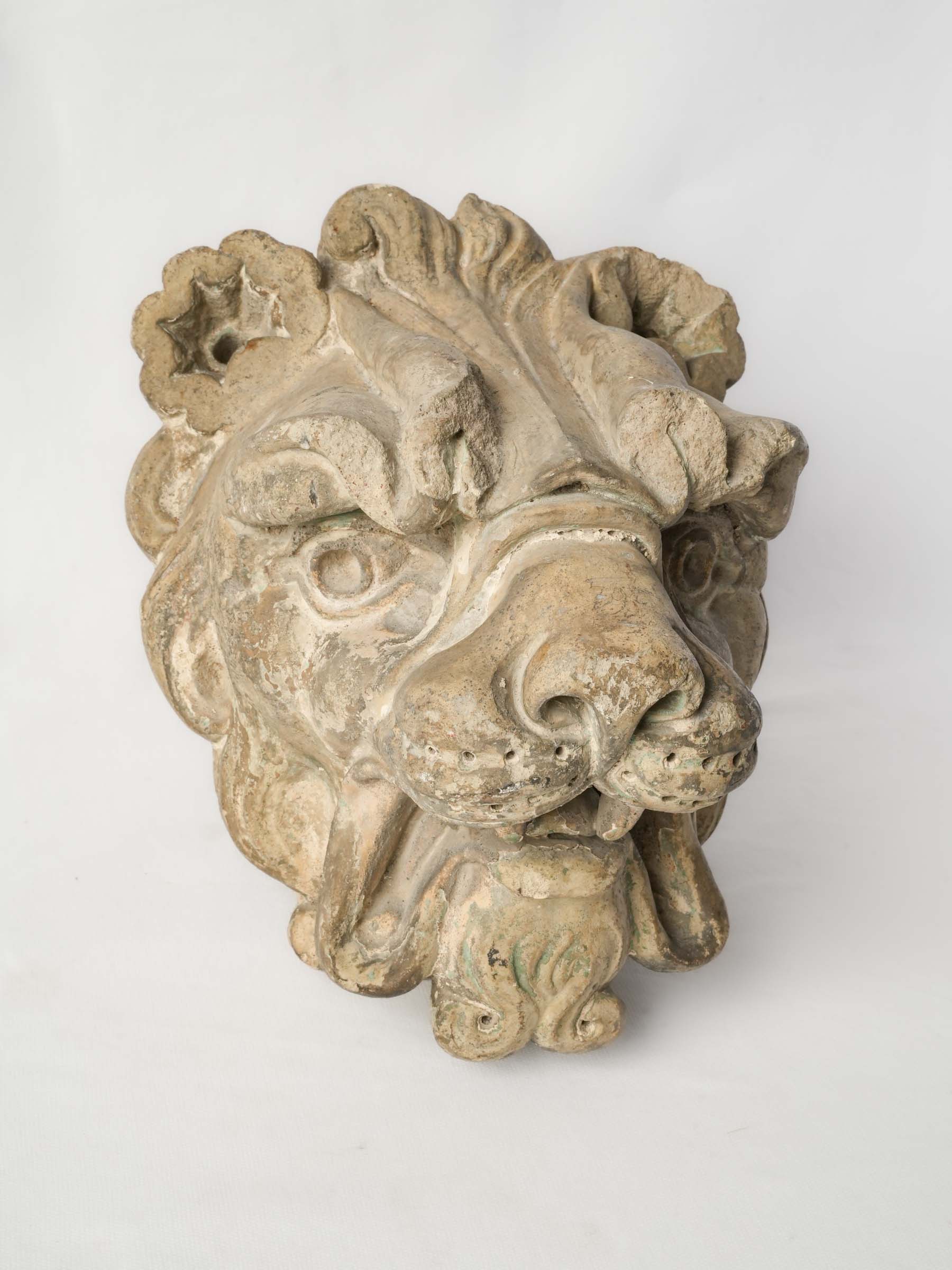 French Régence Period Expressive Lion Head in Patinated Terracotta - 12½" x 10¼"