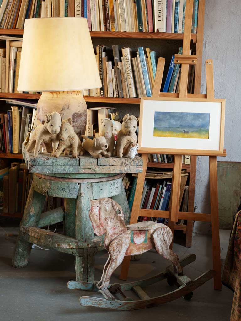 A La Lande! (To the Moor!) - Small Contemporary Painting By Karibou - 12½" x 19¼"