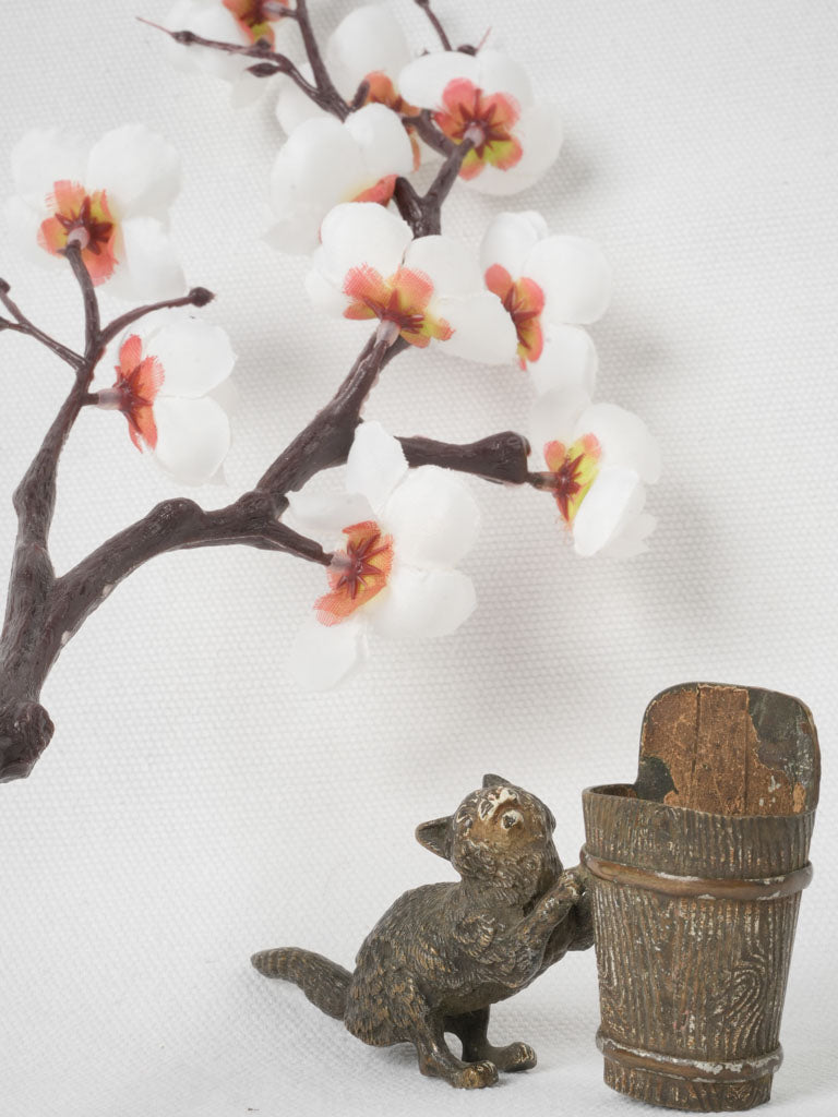Charming historical cat matchstick keeper