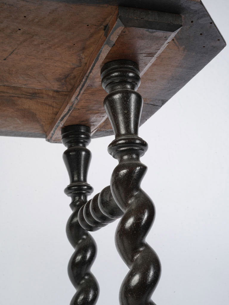 Distinctive turned supports table  