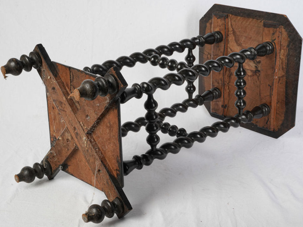 Stable spiral stretchers stand  