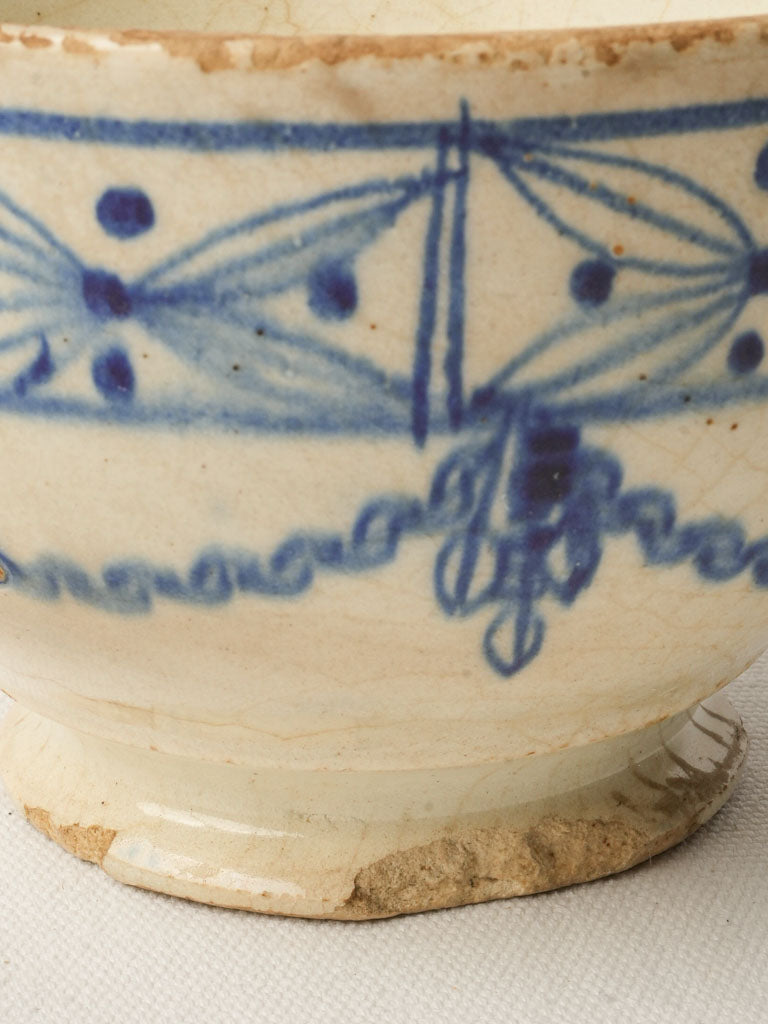 Historic Louis XVI motif dish  