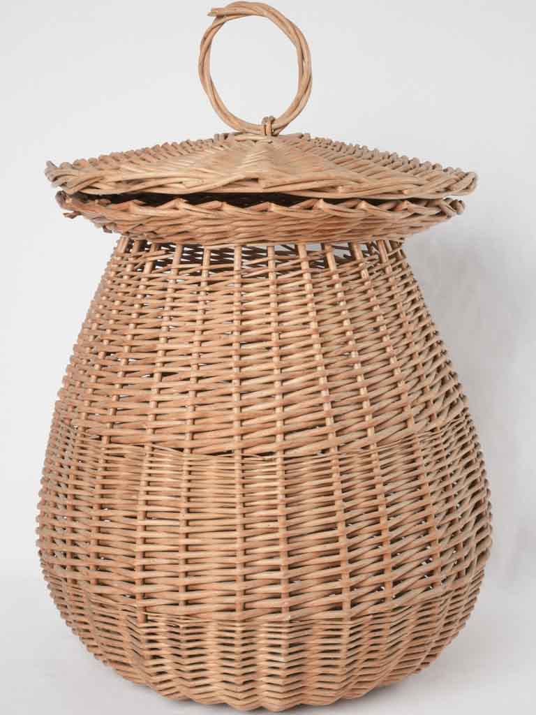 1930s French wicker laundry basket 21¼" x 16¼"
