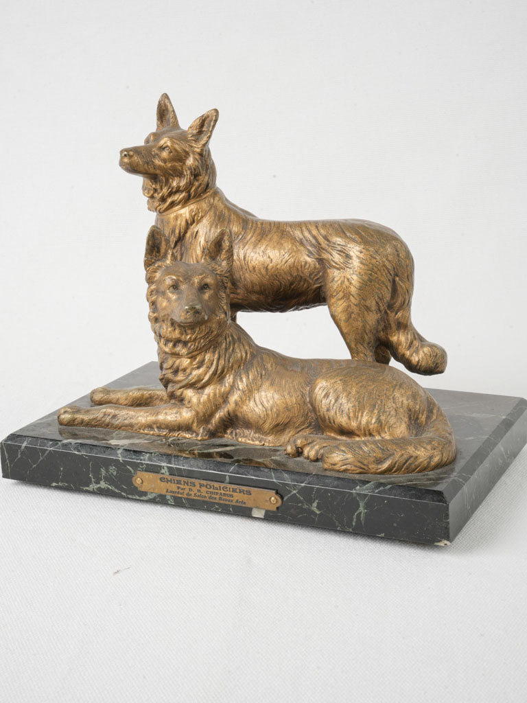 Finely-crafted bronze sculpture Chiparus