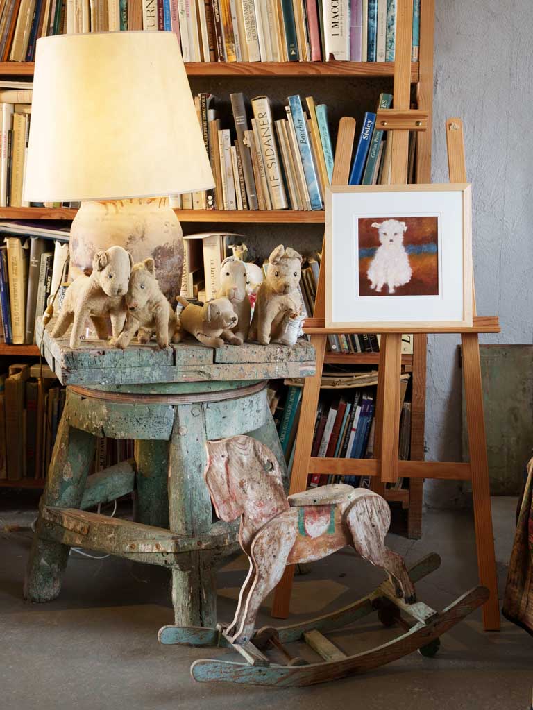 Small Contemporary Painting By Karibou - L’Attente (The Wait) - 15" x 15"