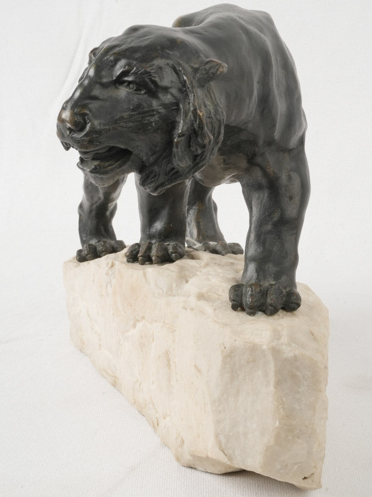 Refined animalier bronze sculpture