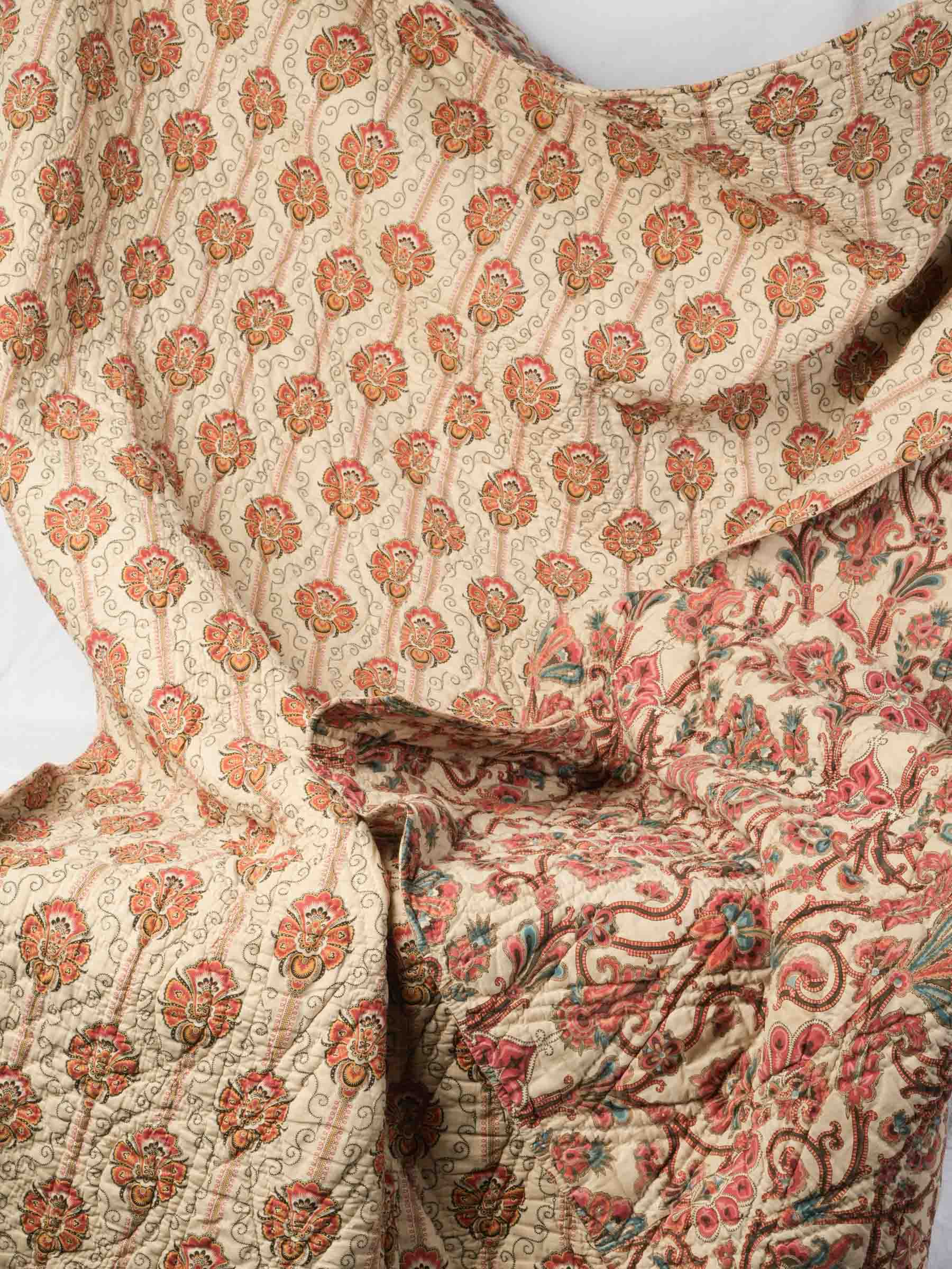 Delightful Provençal Reversible Boutis Quilt, Late 19th Century - 91" x 89½"