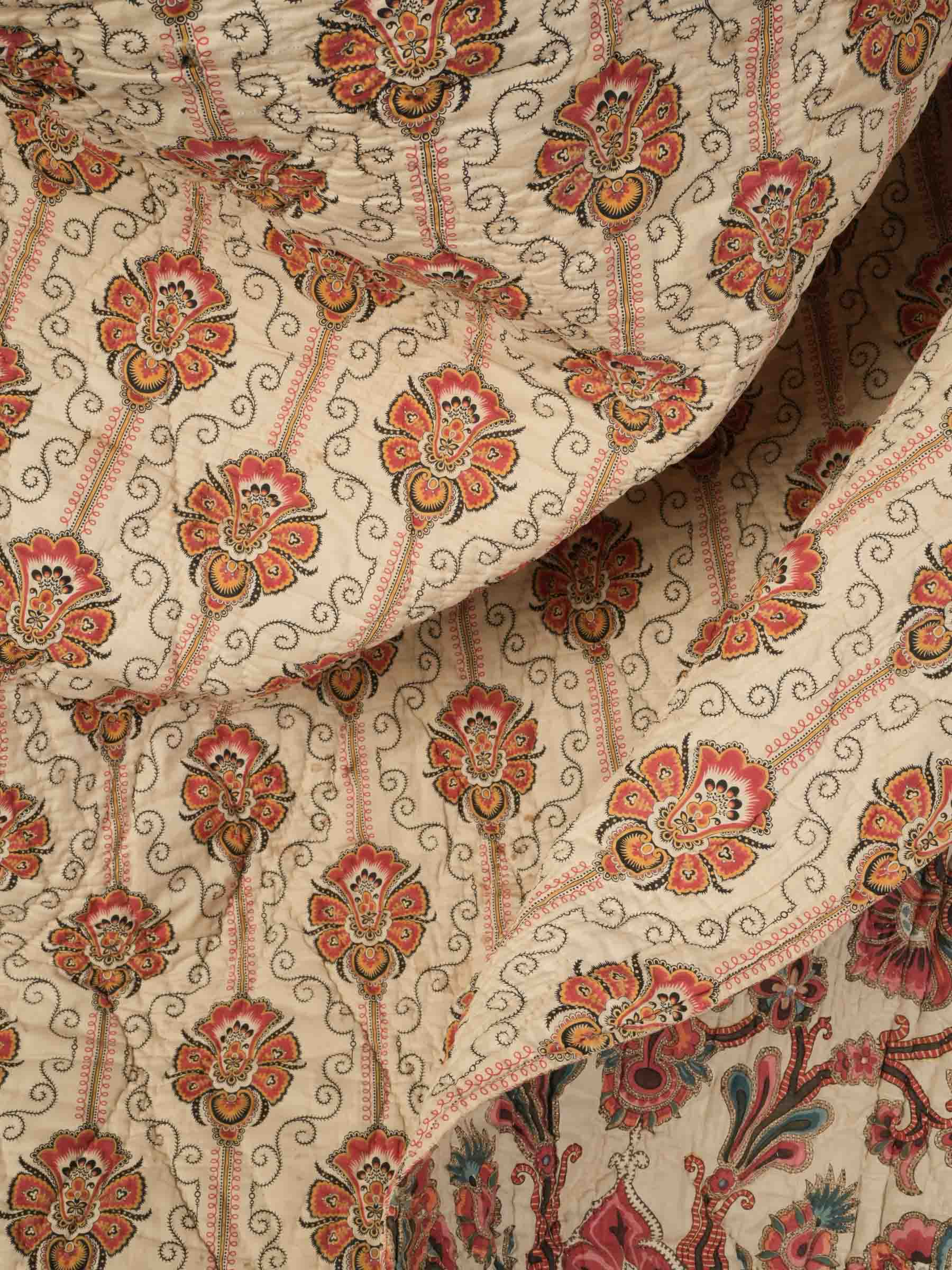 Delightful Provençal Reversible Boutis Quilt, Late 19th Century - 91" x 89½"