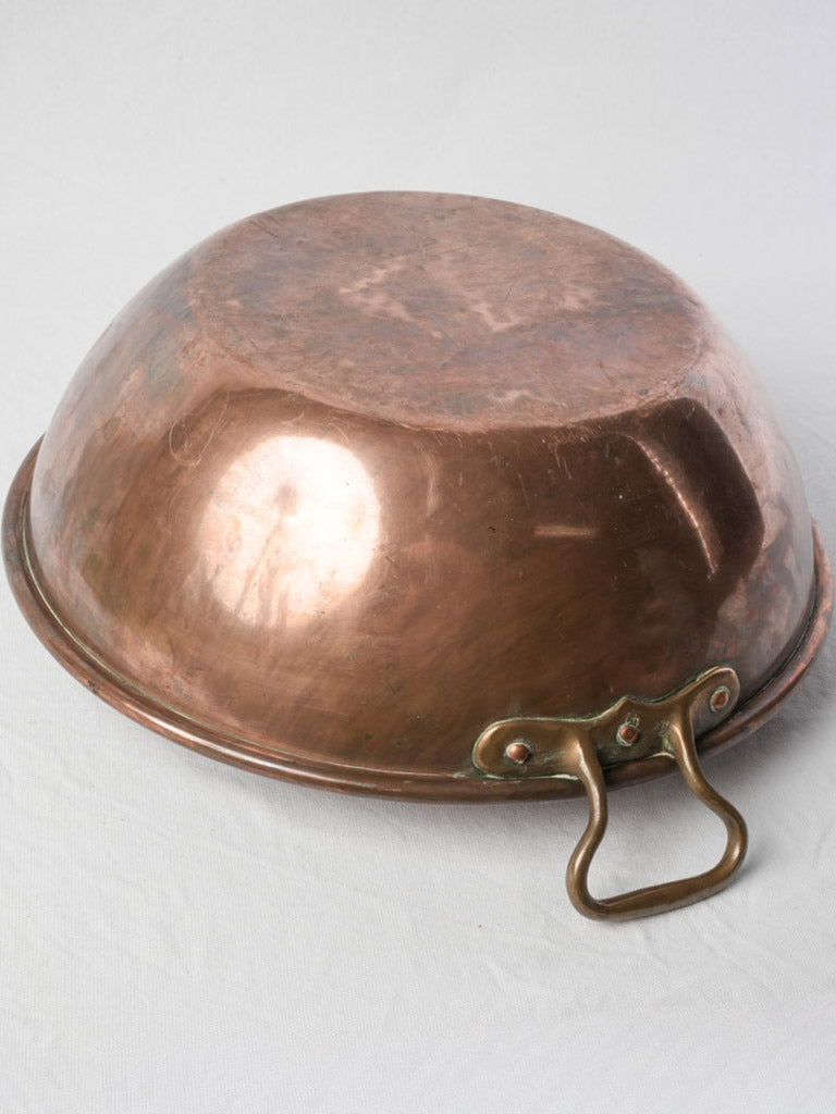 Age-worn unlined jam pan