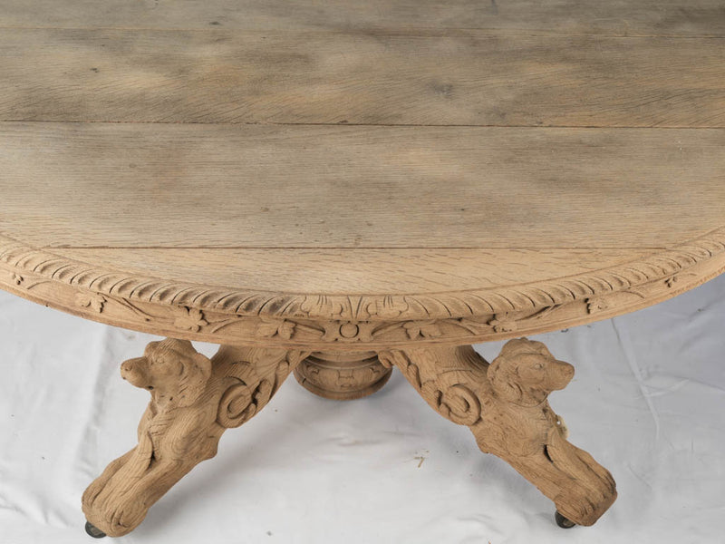 Lovely French country round table