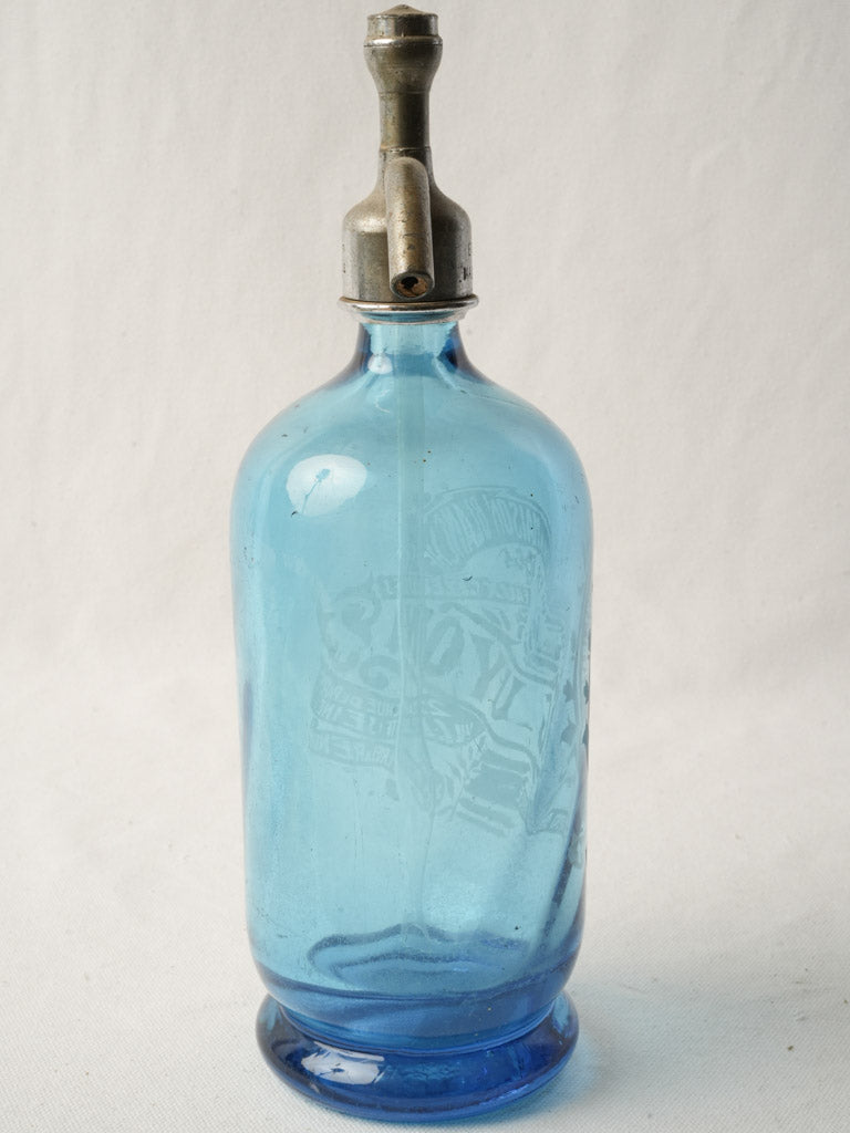 Vintage etched cartouche siphon