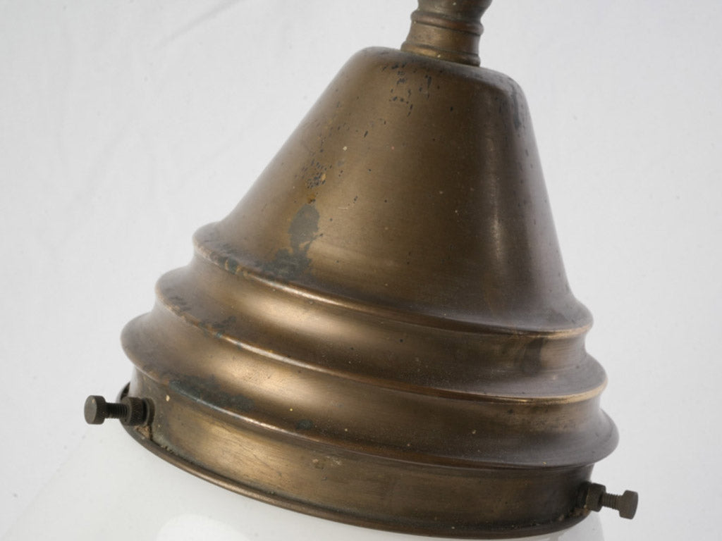 Mouth-blown opaline glass lighting   