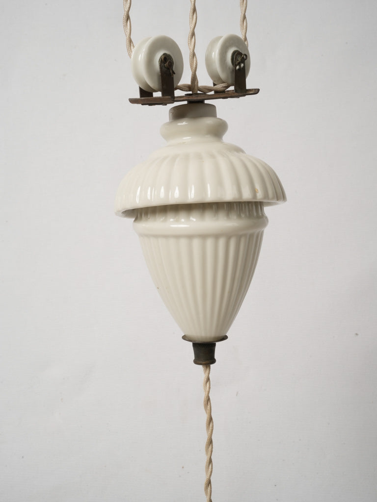 Elegant white light vintage pendant