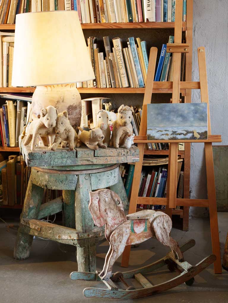 Atmospheric brooding-seascape oil painting