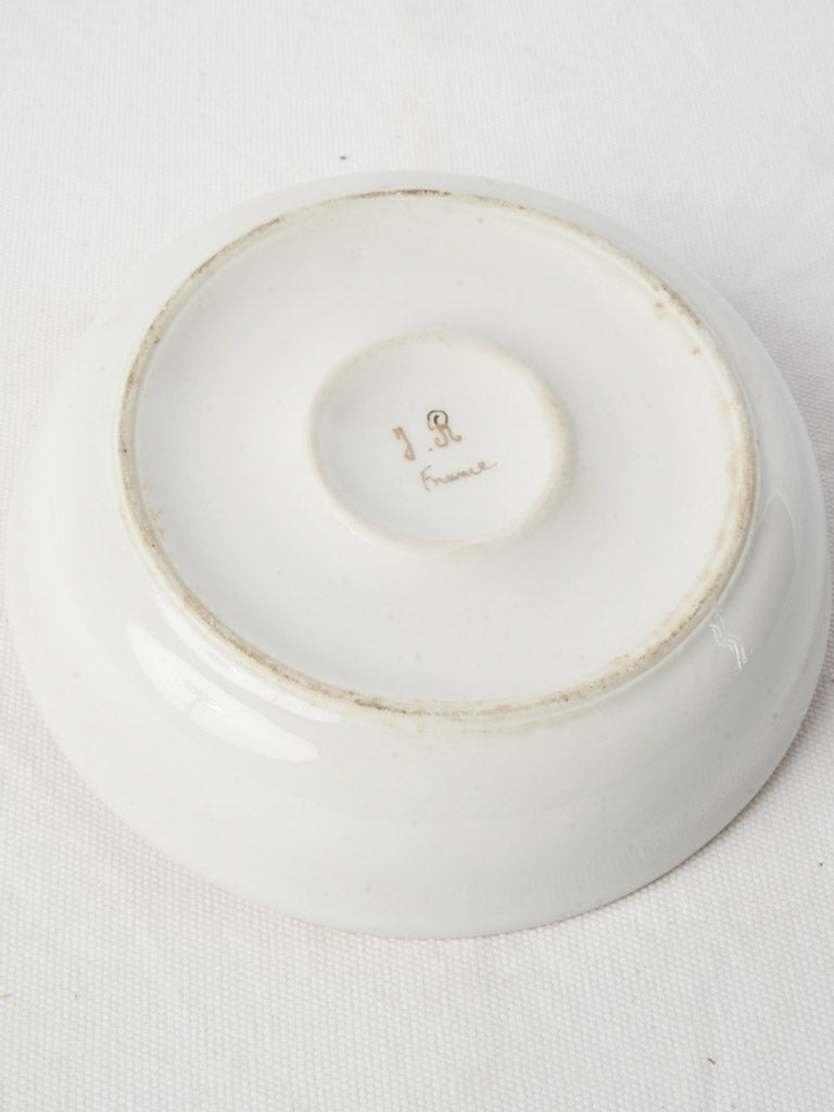 Playful decorative cat plate