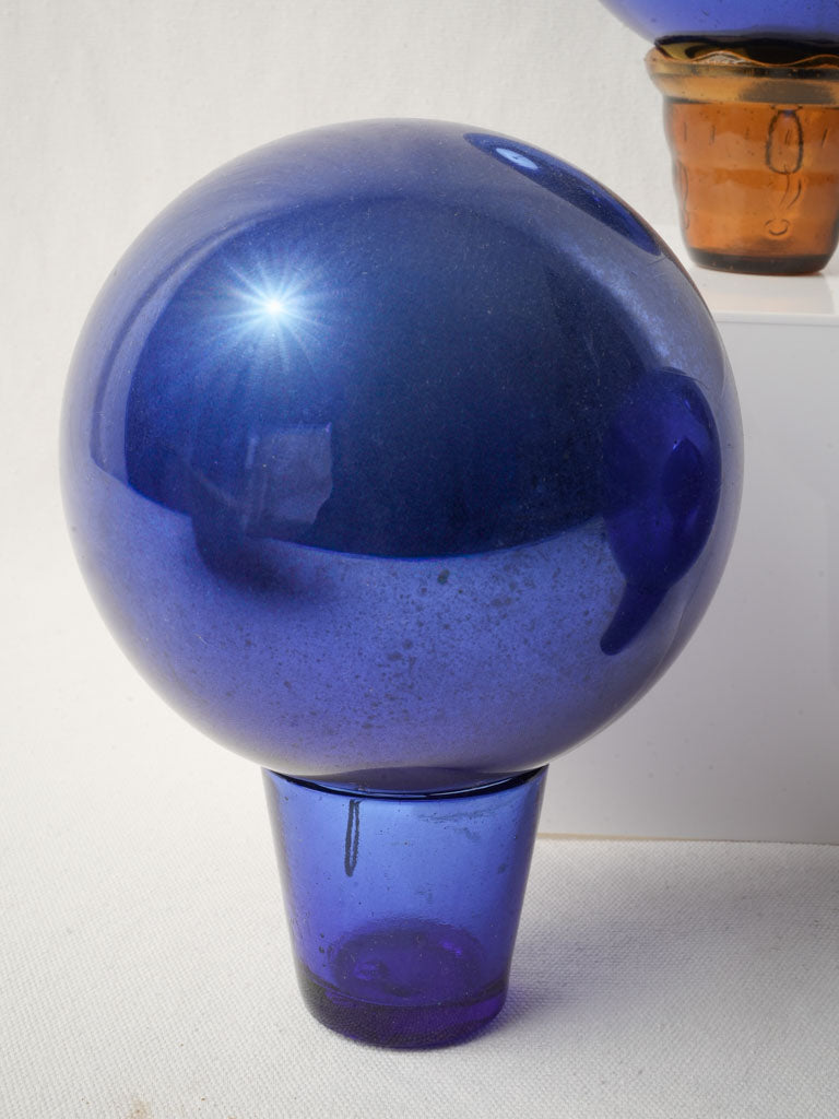 High-gloss finish ornaments