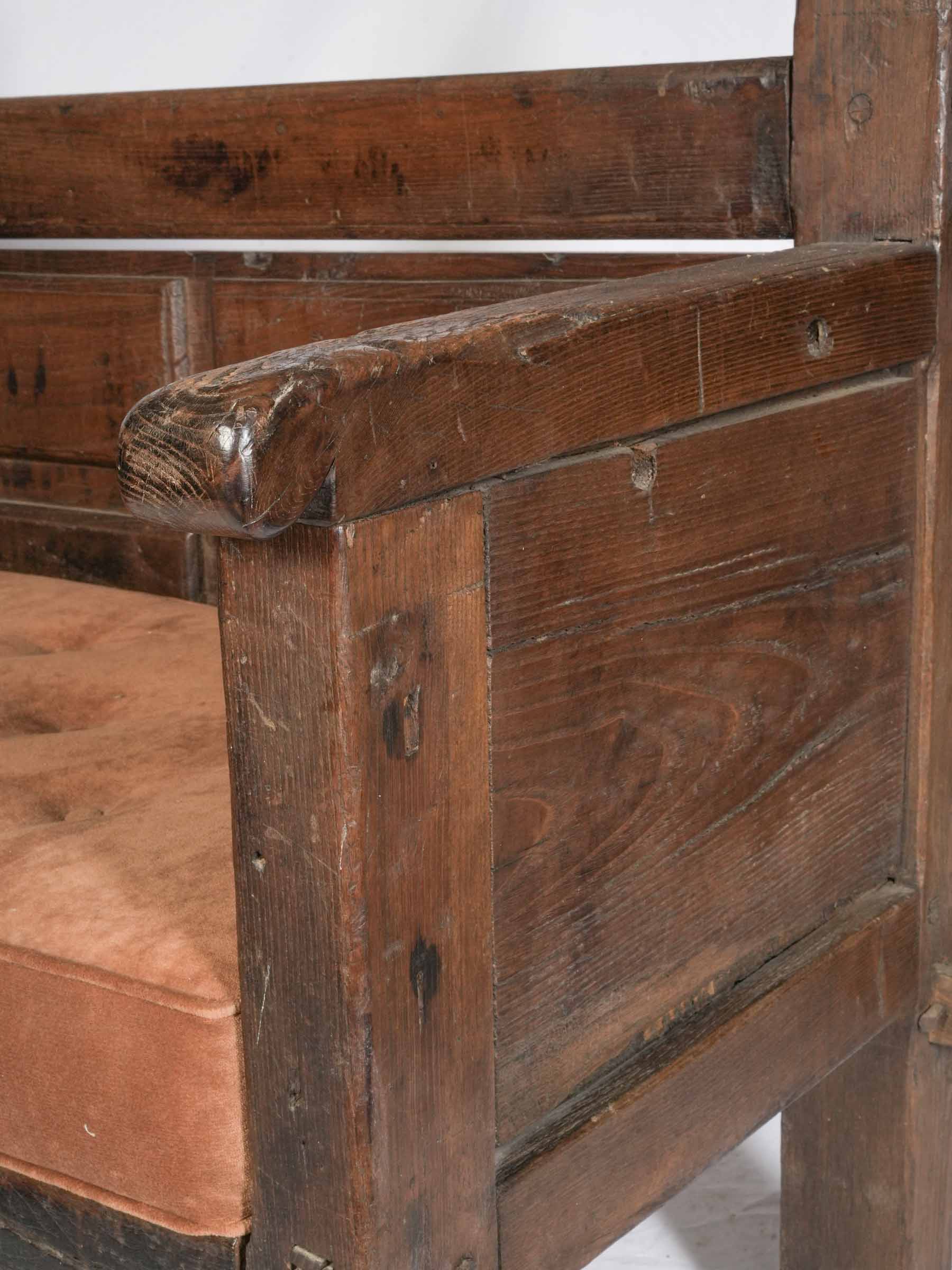 Rustic Oak Banquette from Northern France, 17th Century - 46½"