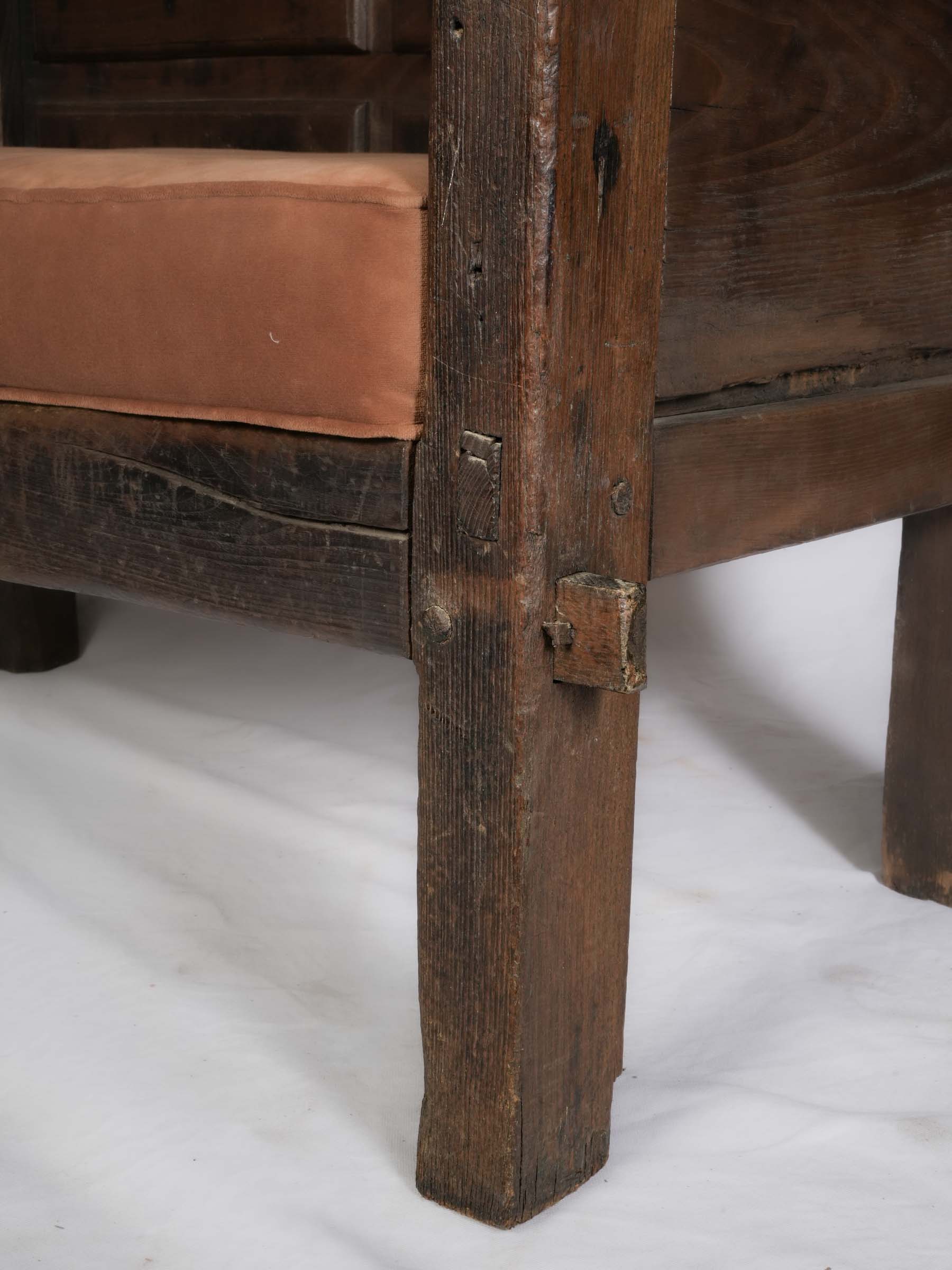 Rustic Oak Banquette from Northern France, 17th Century - 46½"