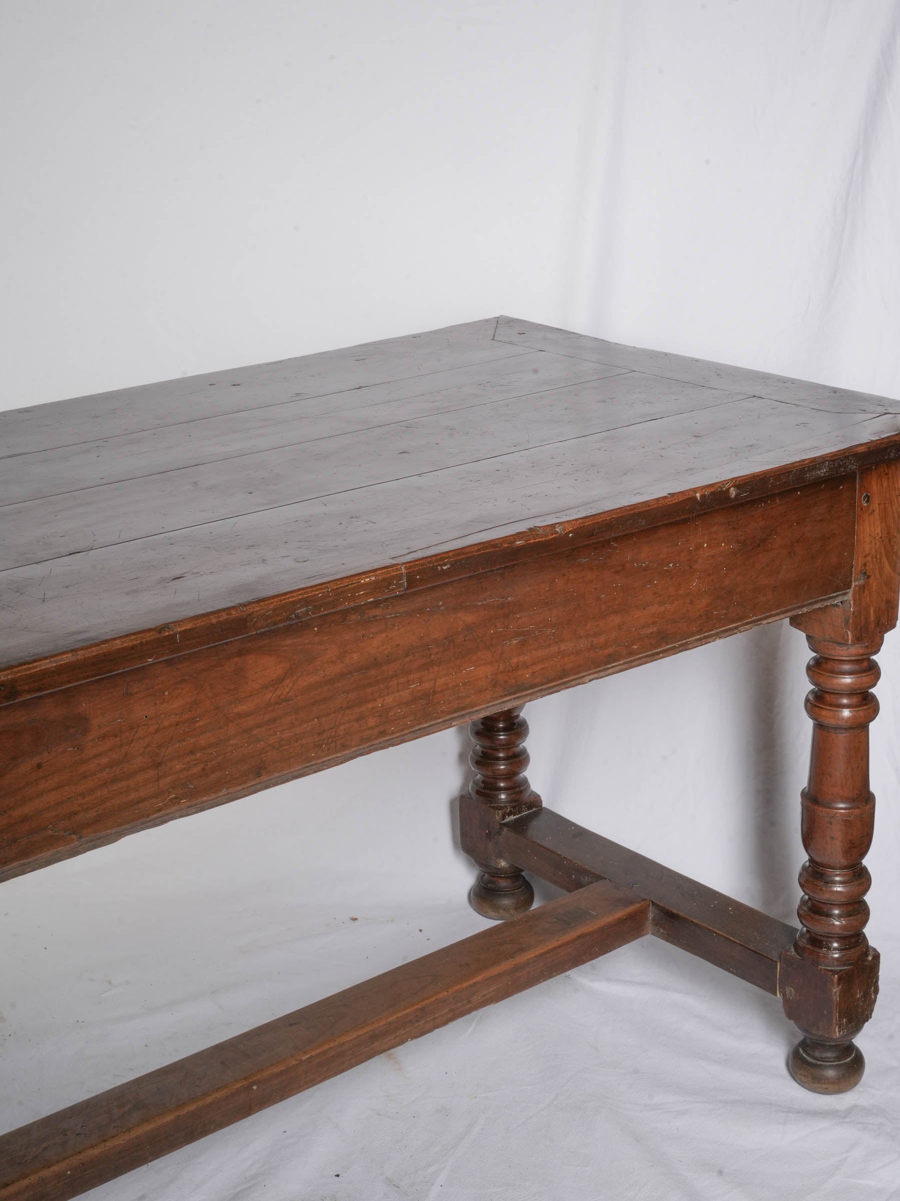 18th Century Walnut Farmhouse Dining Table - 88¼"