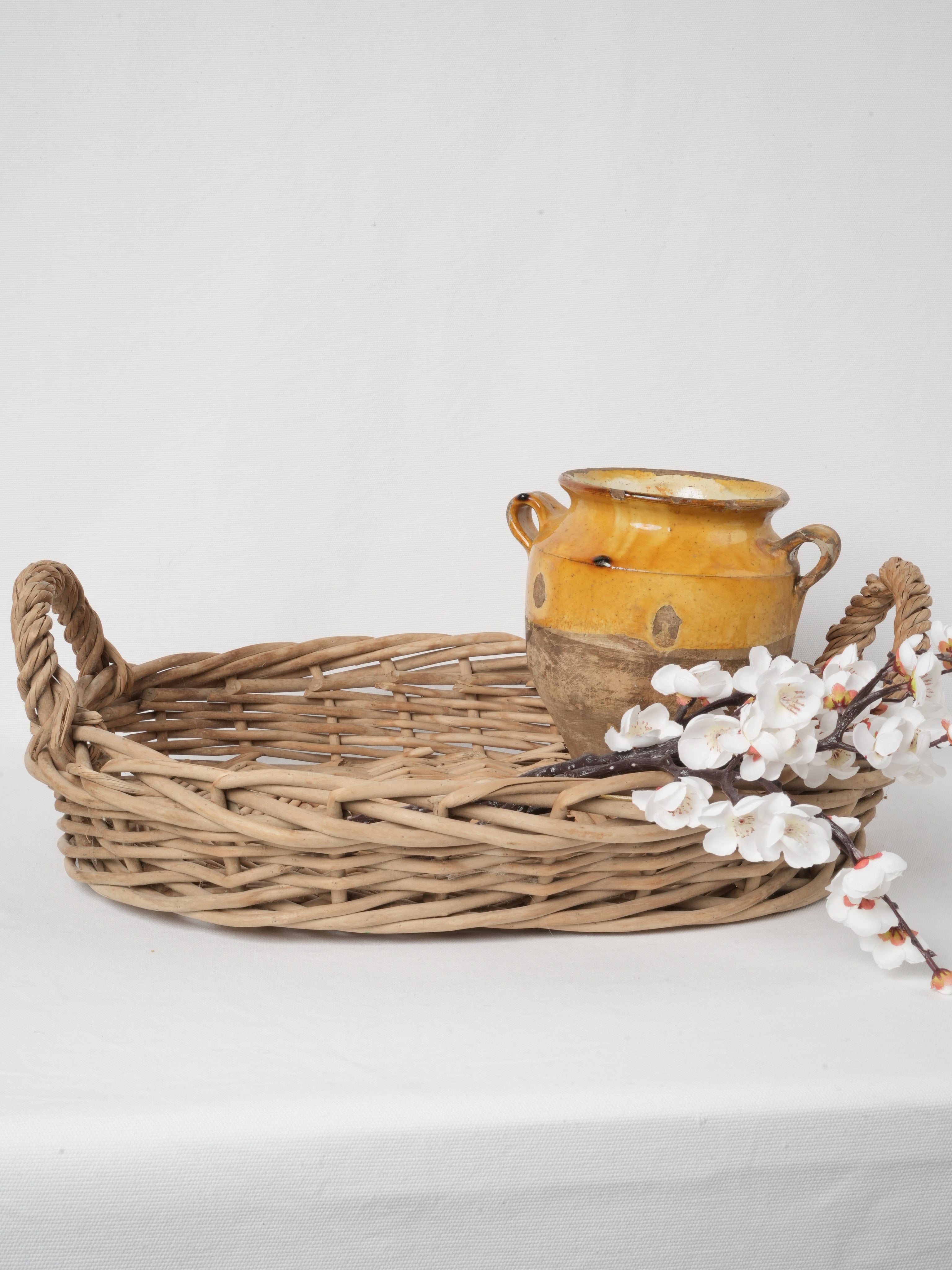 Vintage French wicker basket - oval