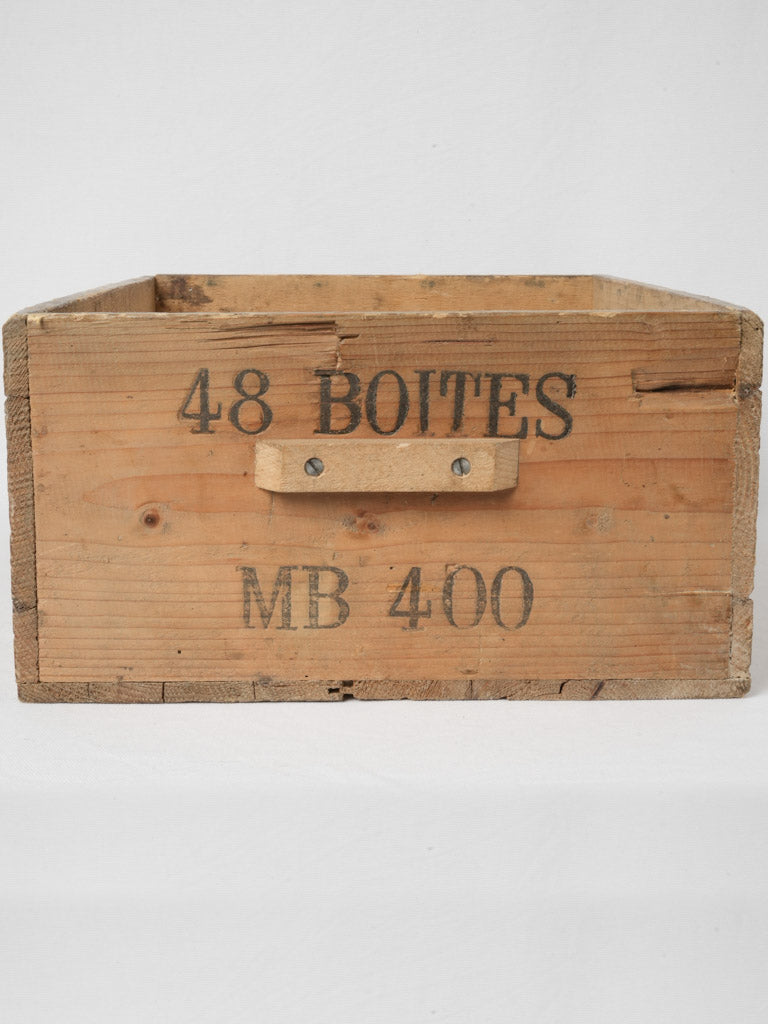 Authentic natural-knots crate from France