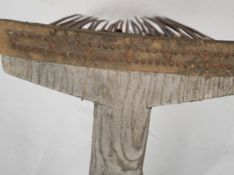 Antique Provencal hemp comb implement