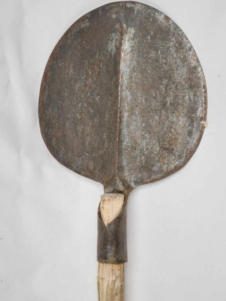 Provencal antique wine shovel