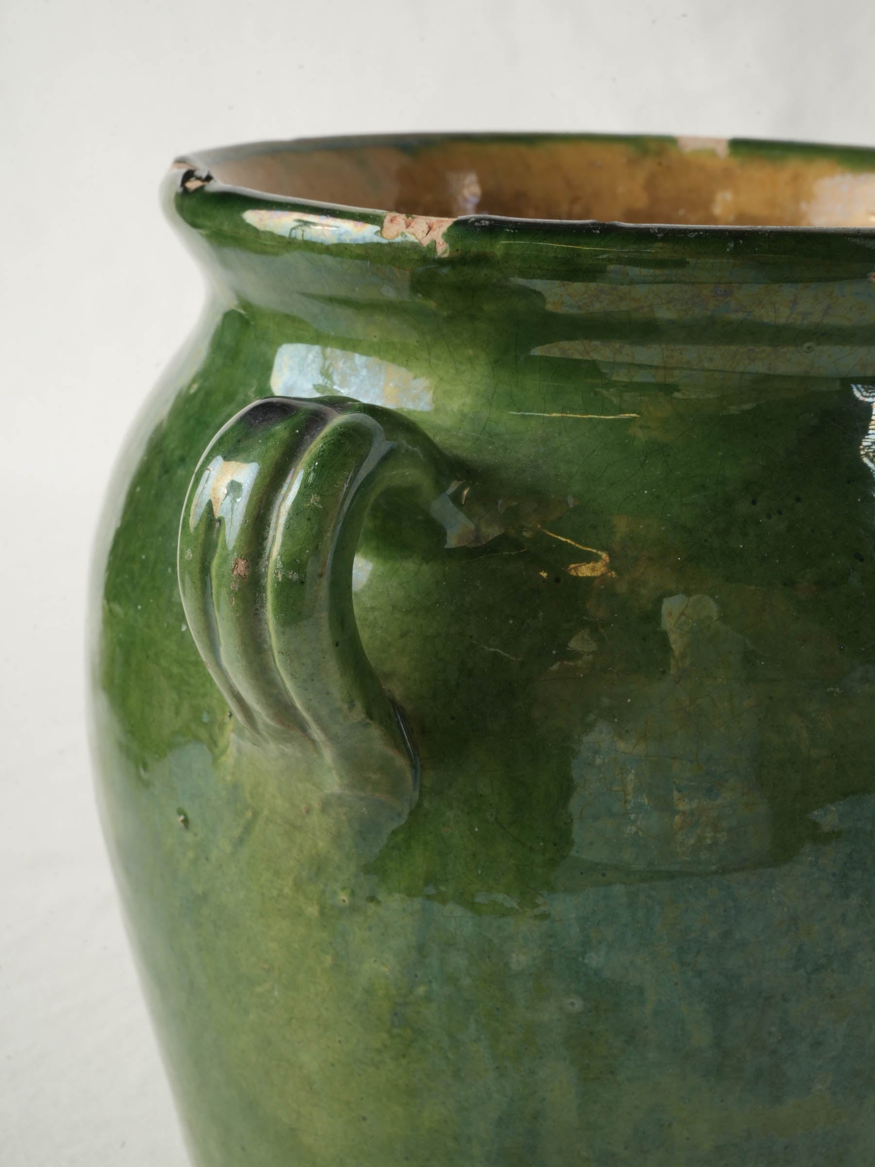 Glazed historical pantry jar