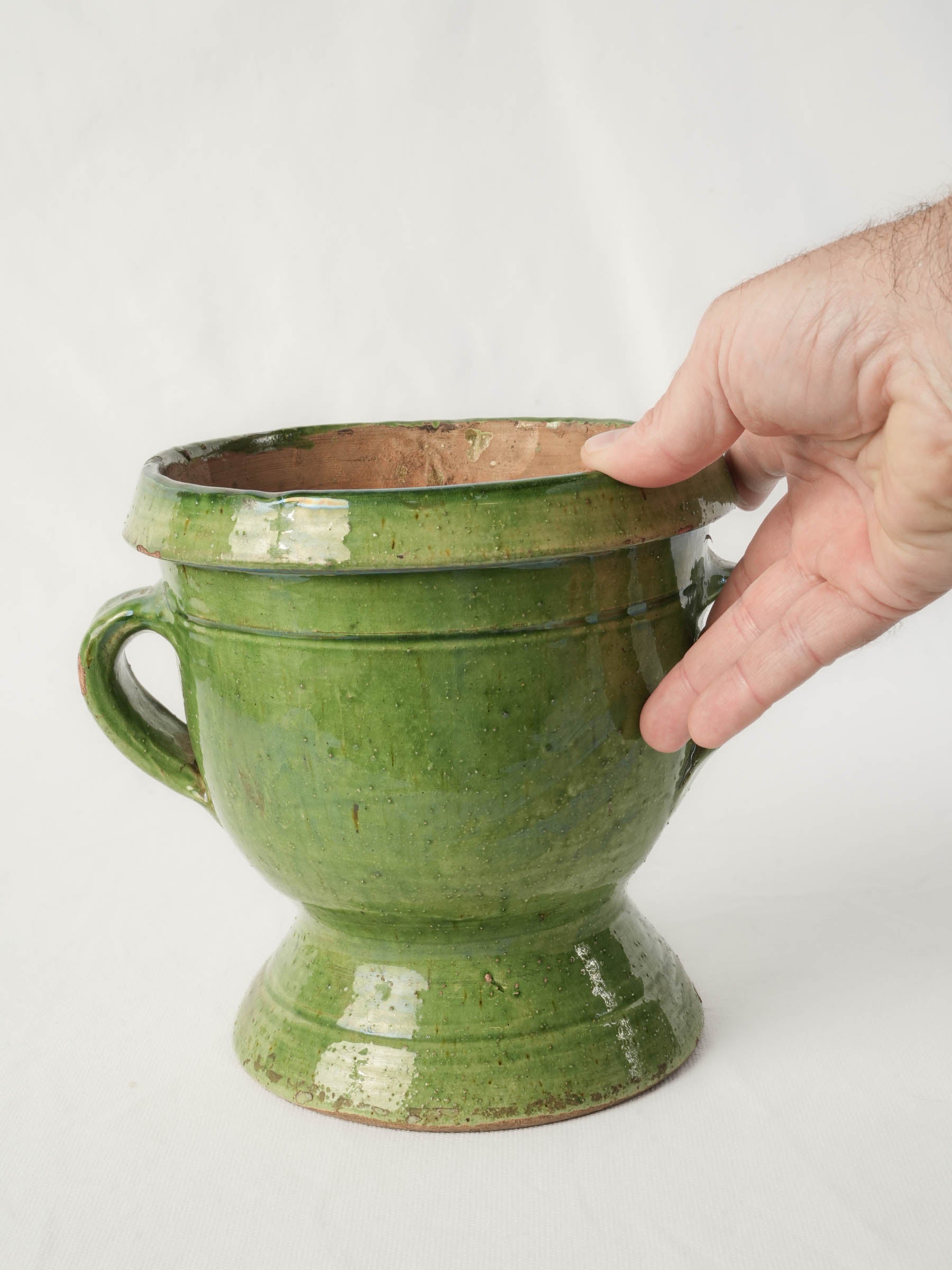 Timeless green-glazed jardinière  