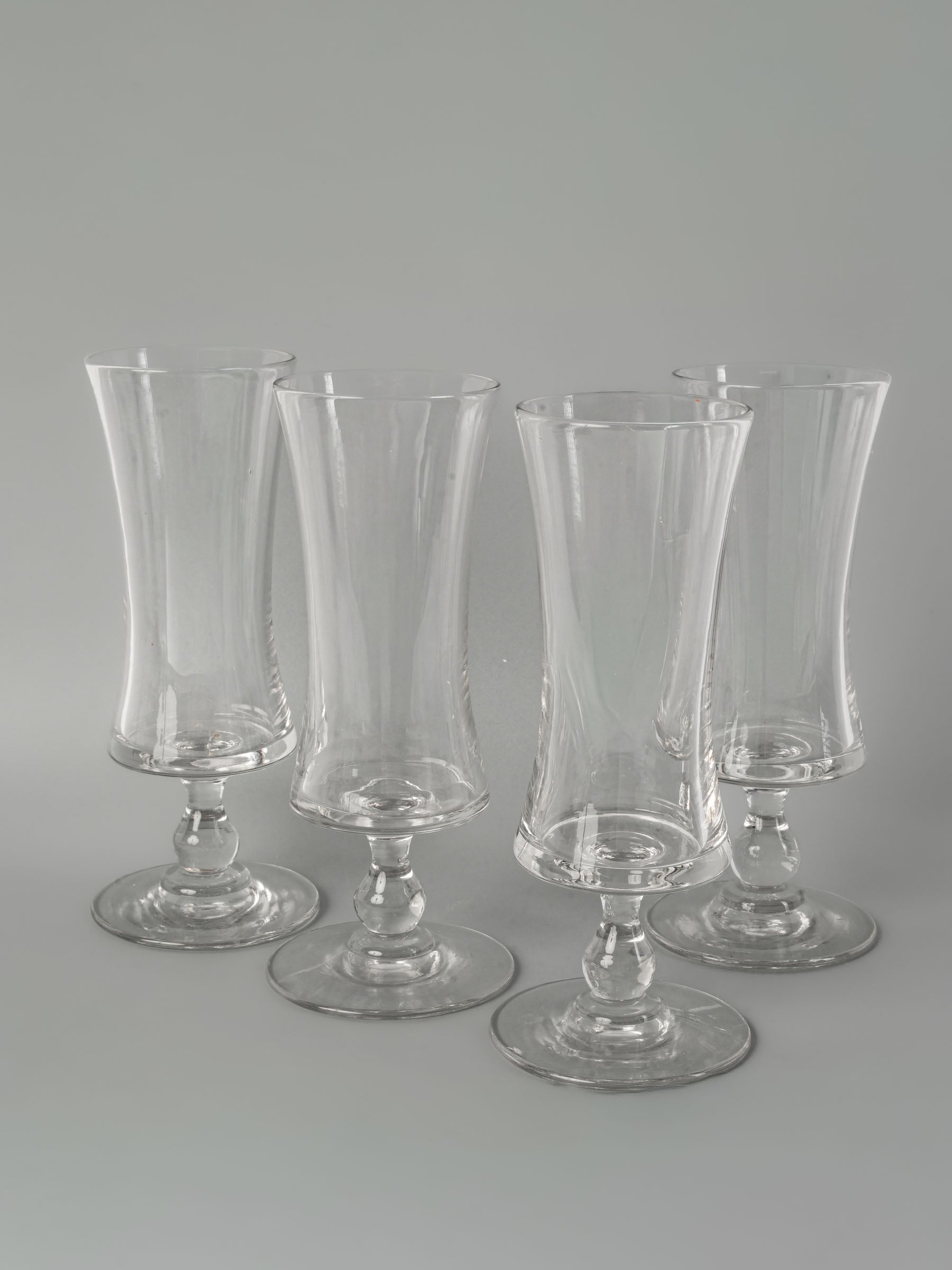 Elegant early-20th-century drinkware  