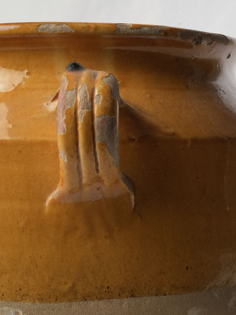 Heritage-style terracotta confit vessel