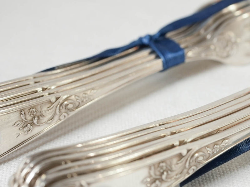 Flatware set for 12 people - Louis XV style