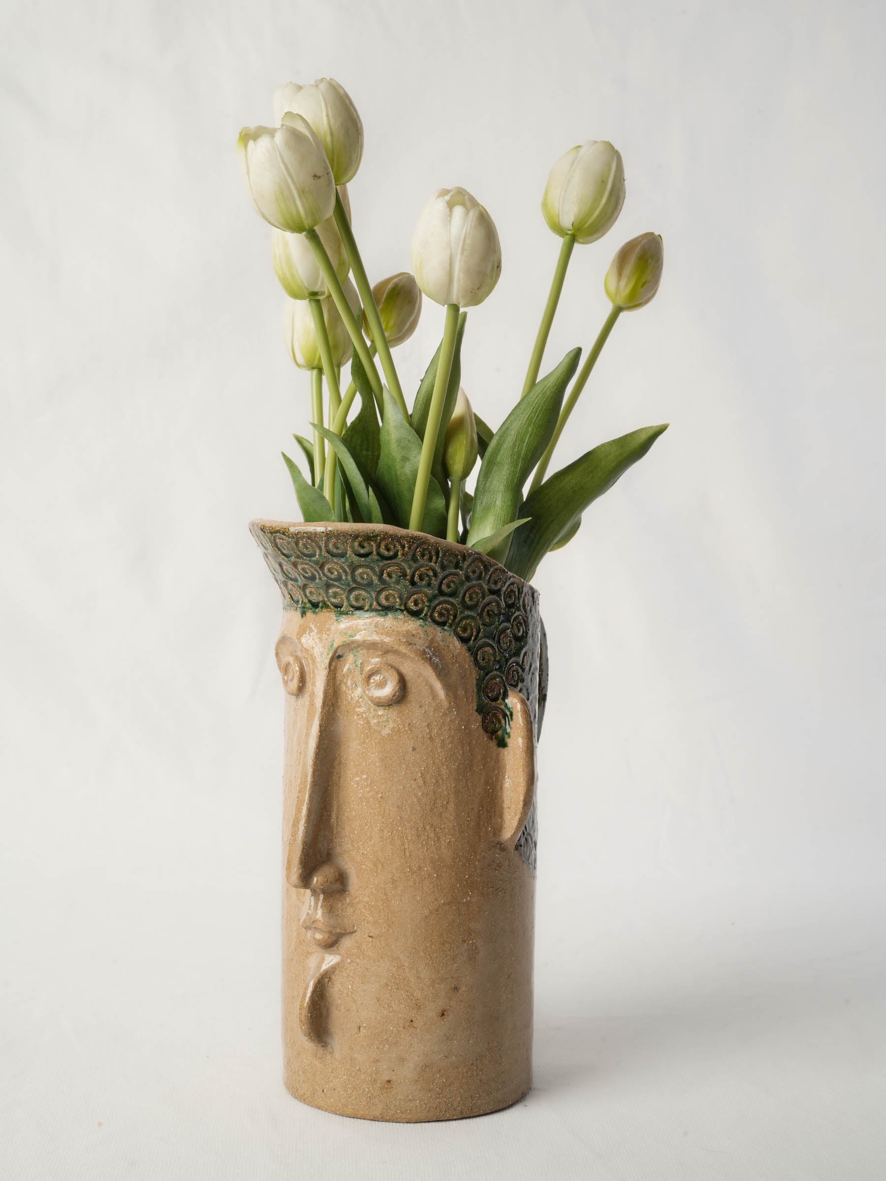 Playful anthropomorphic ceramic sculpture  