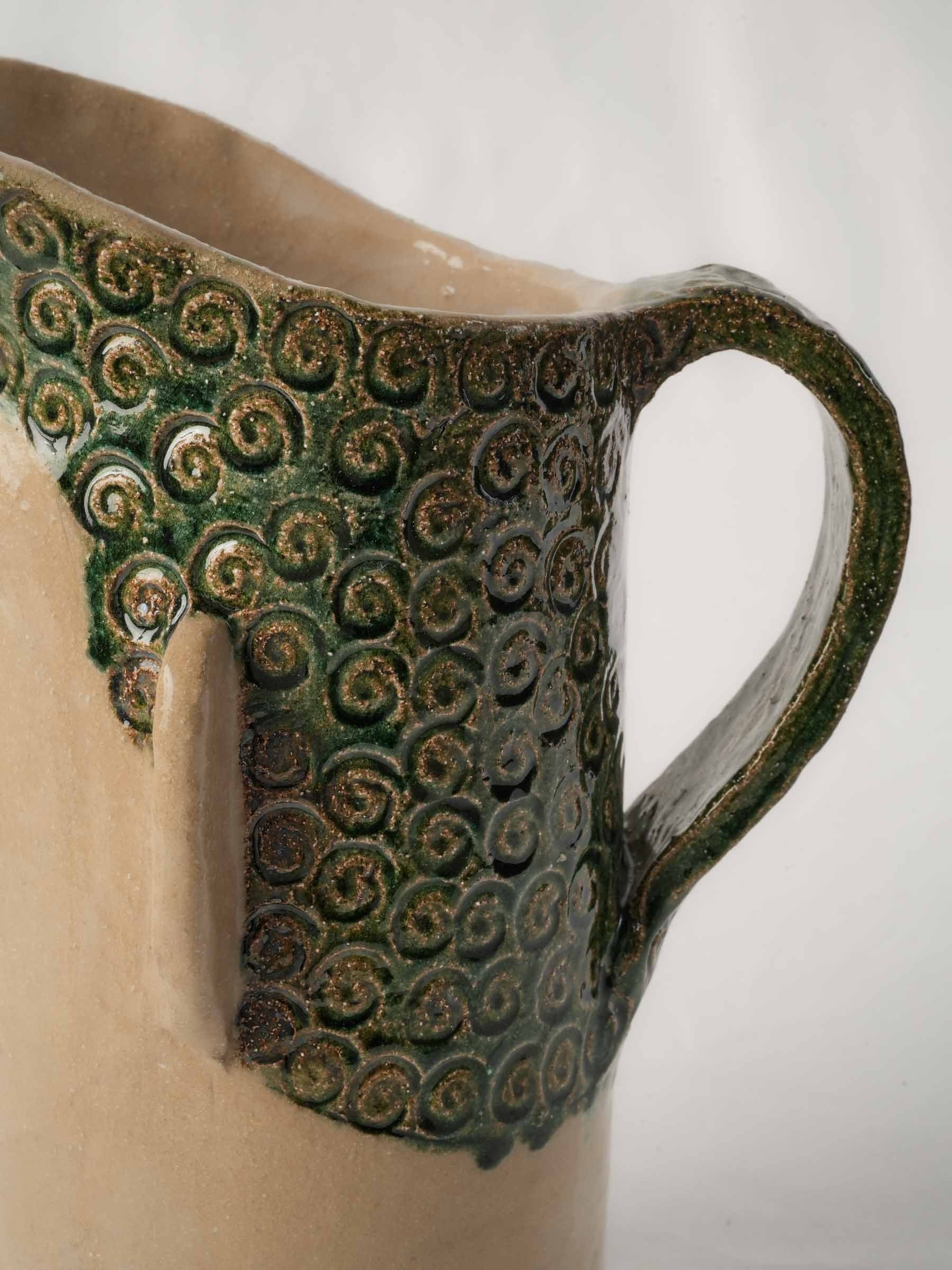 Deep green glaze pottery  