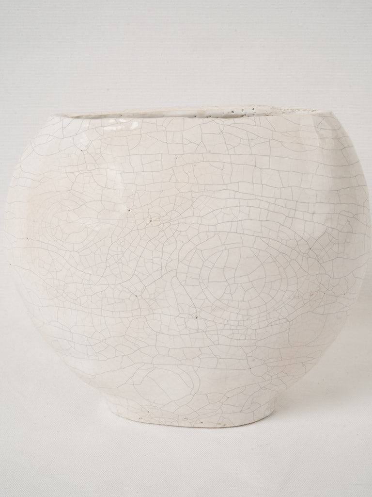 Distinctive rounded ceramic vessel