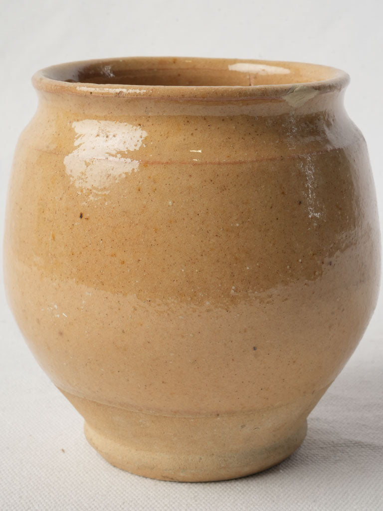 Glossy warm-hued utensil holder