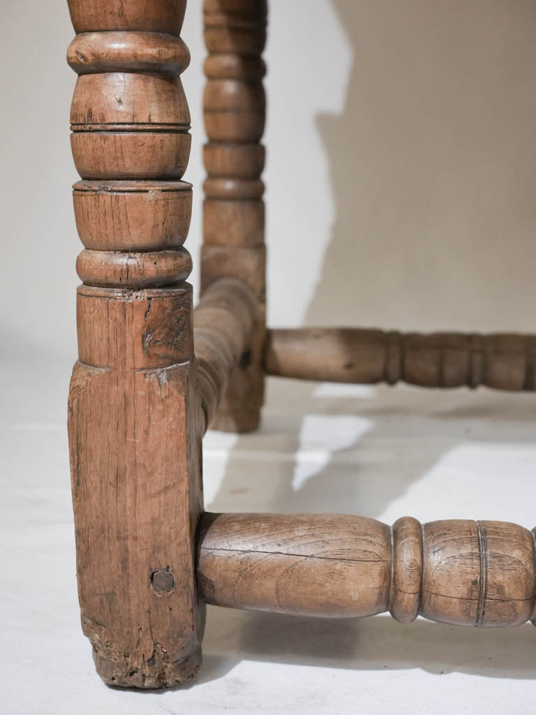 17th century Italian oak desk - 48½" x 26½"