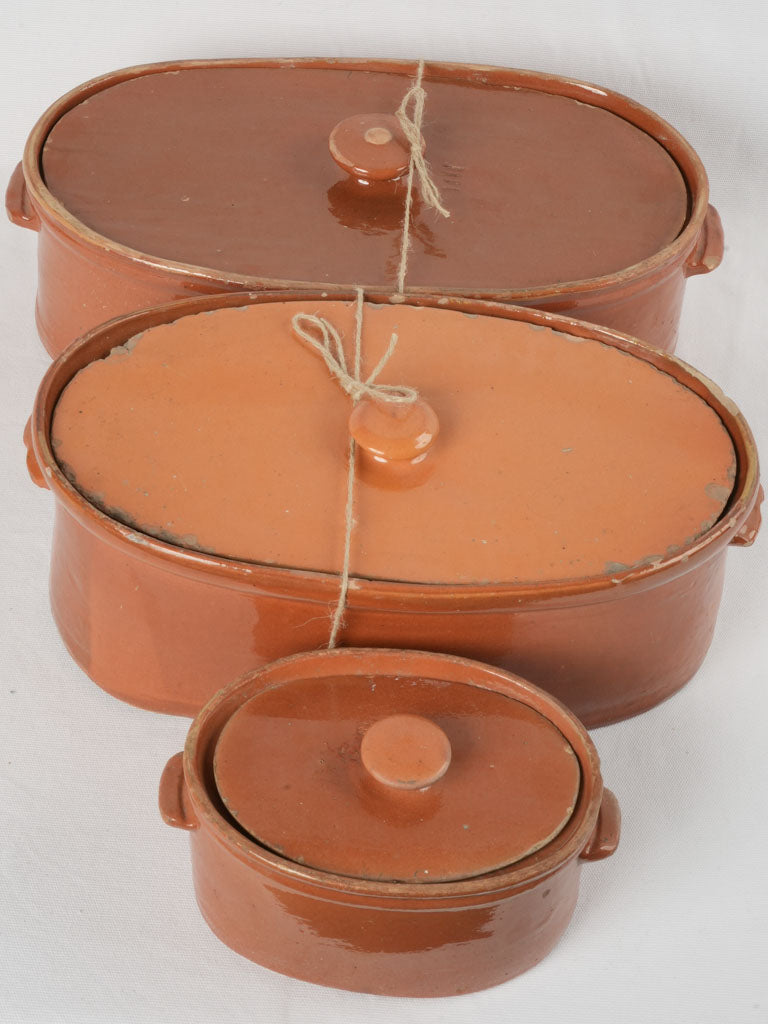 Decorative 8-liter vintage terracotta tureen