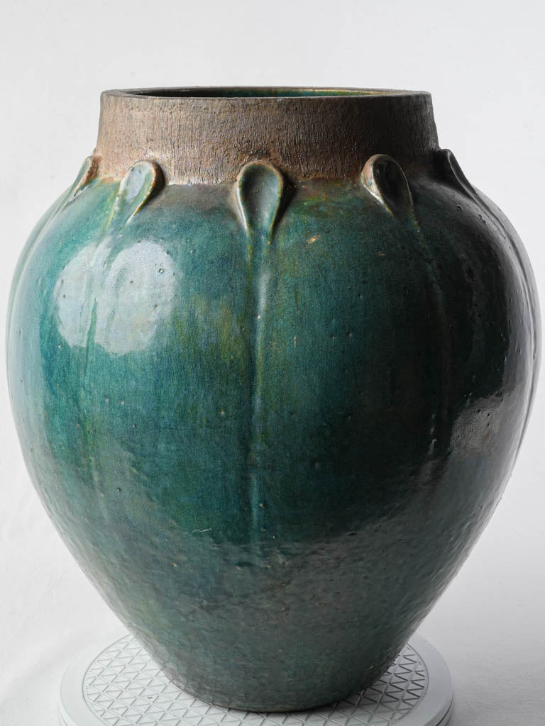 Authentic pottery with Art Nouveau flare  