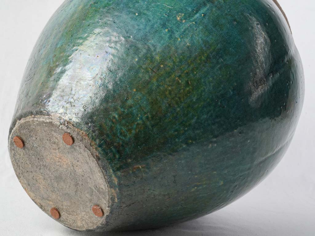 Bold sophisticated centerpiece vase  