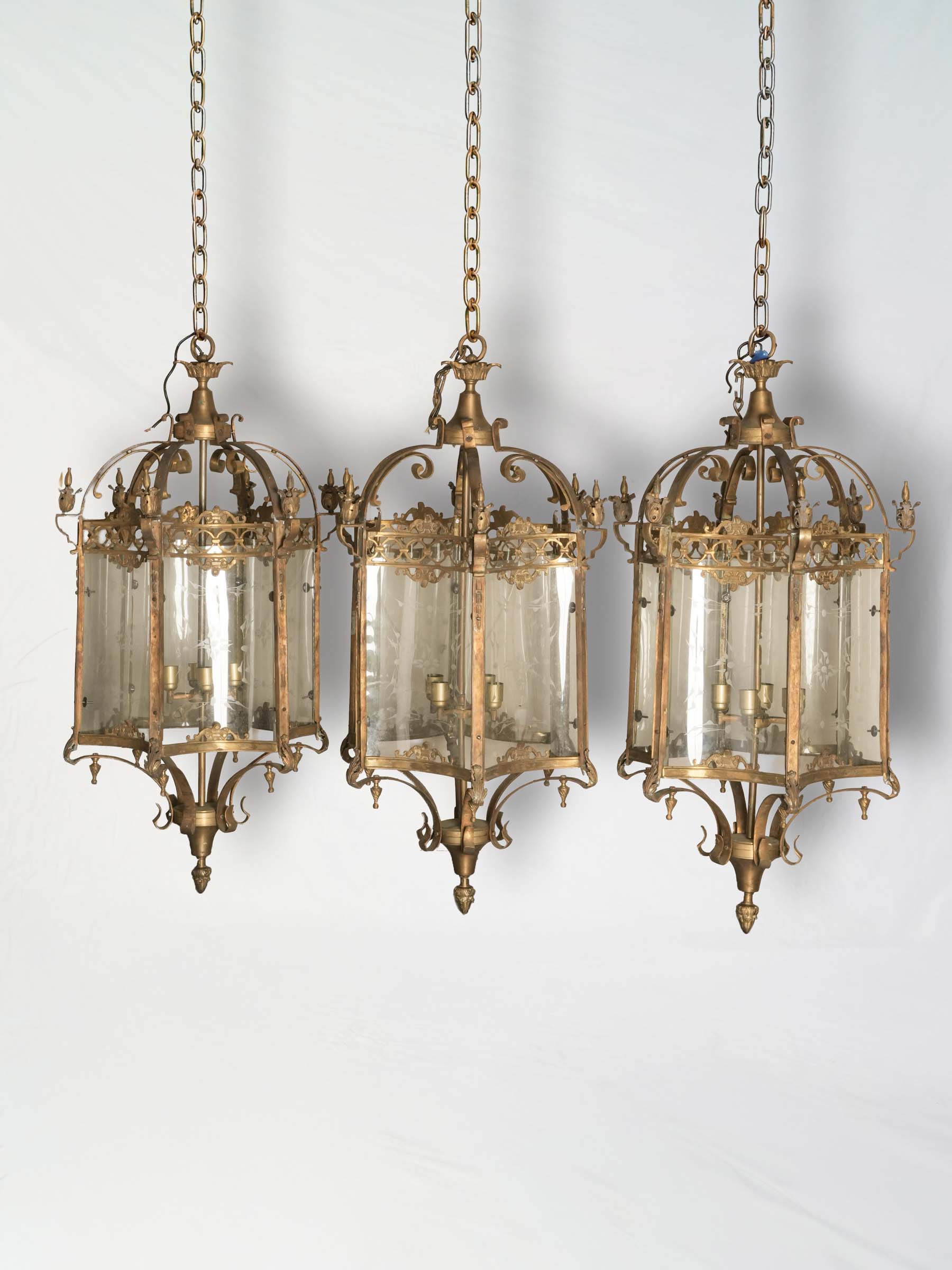 Antique patinated brass ceiling lantern