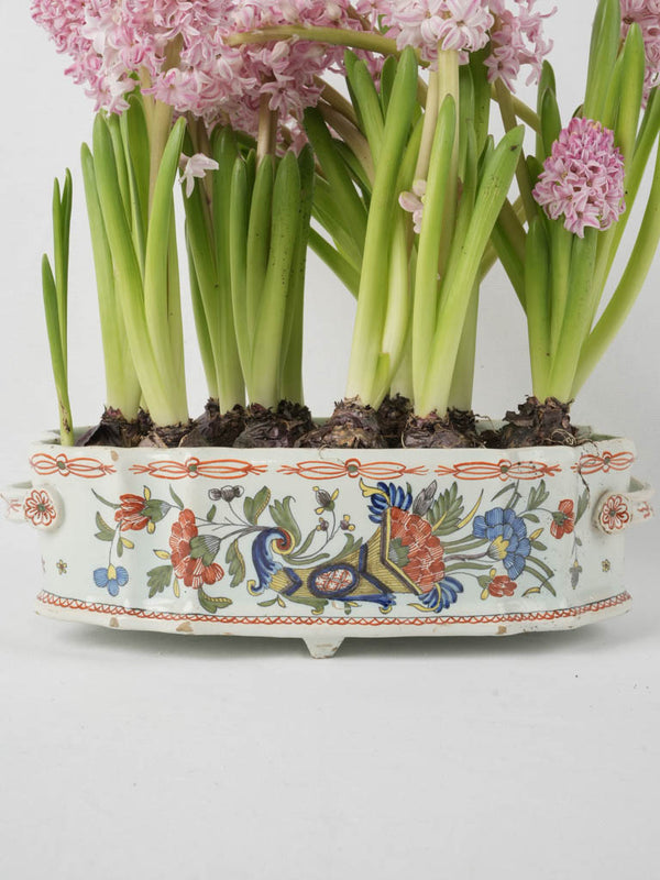 Elegant 18th-century floral cornucopia planter 