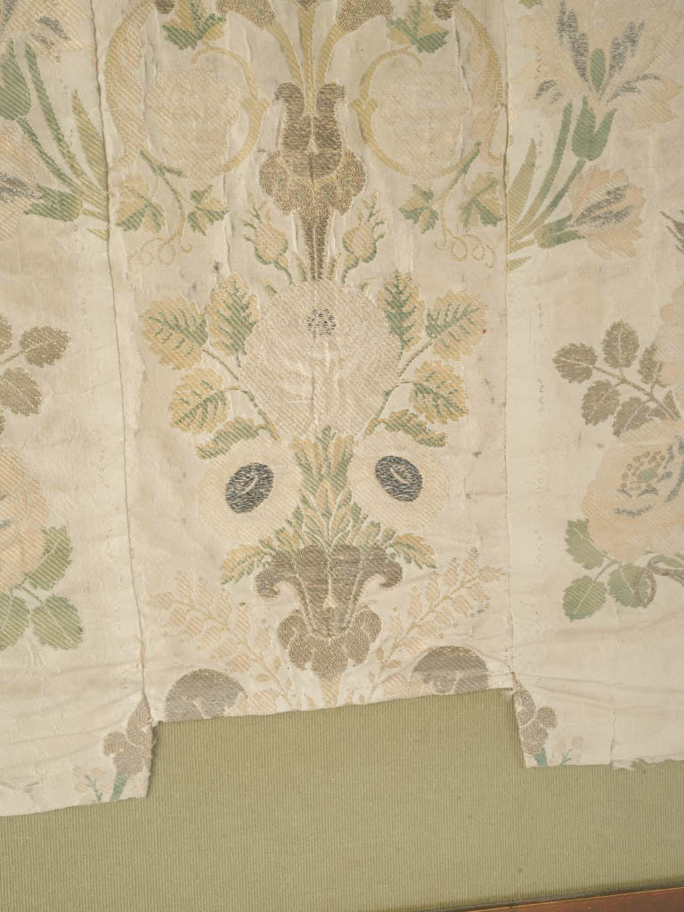 Symmetrical embroidered silk decor