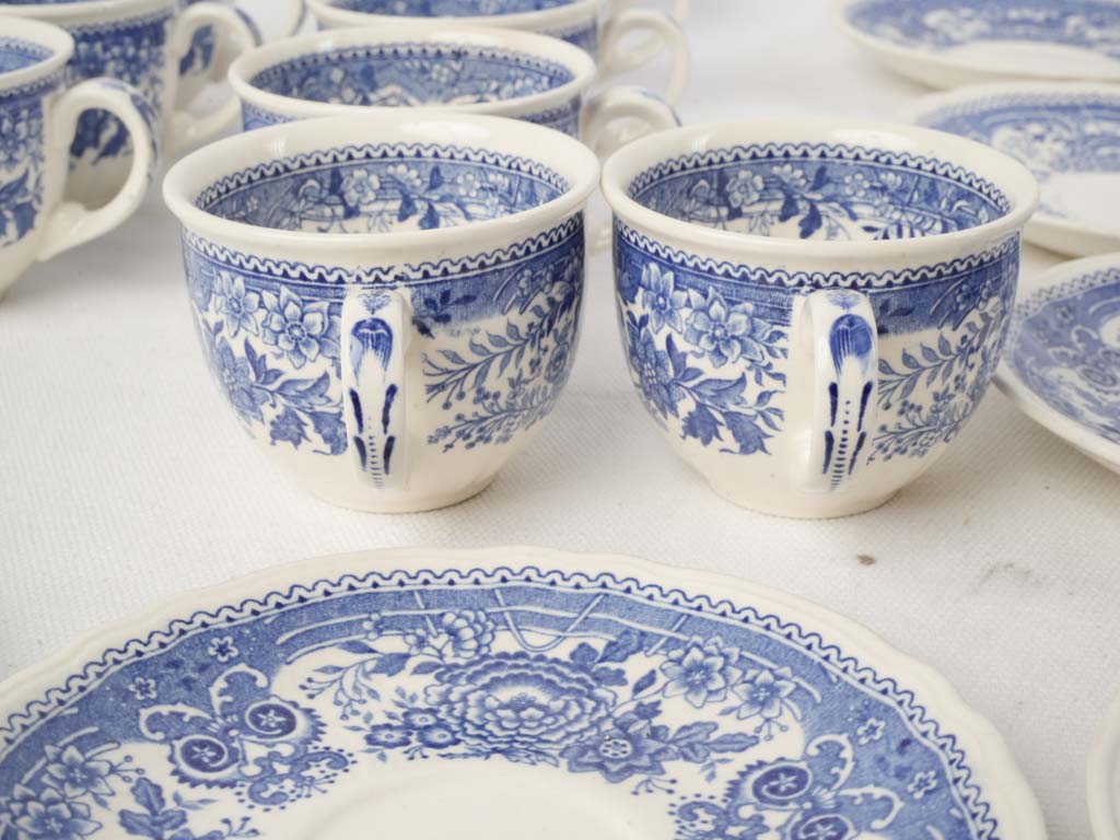 Sophisticated scalloped rimmed saucers