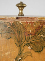 Sturdy mid-19th-century hatbox decoration