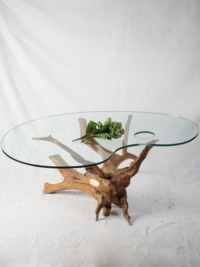 Provence-inspired glass coffee table  