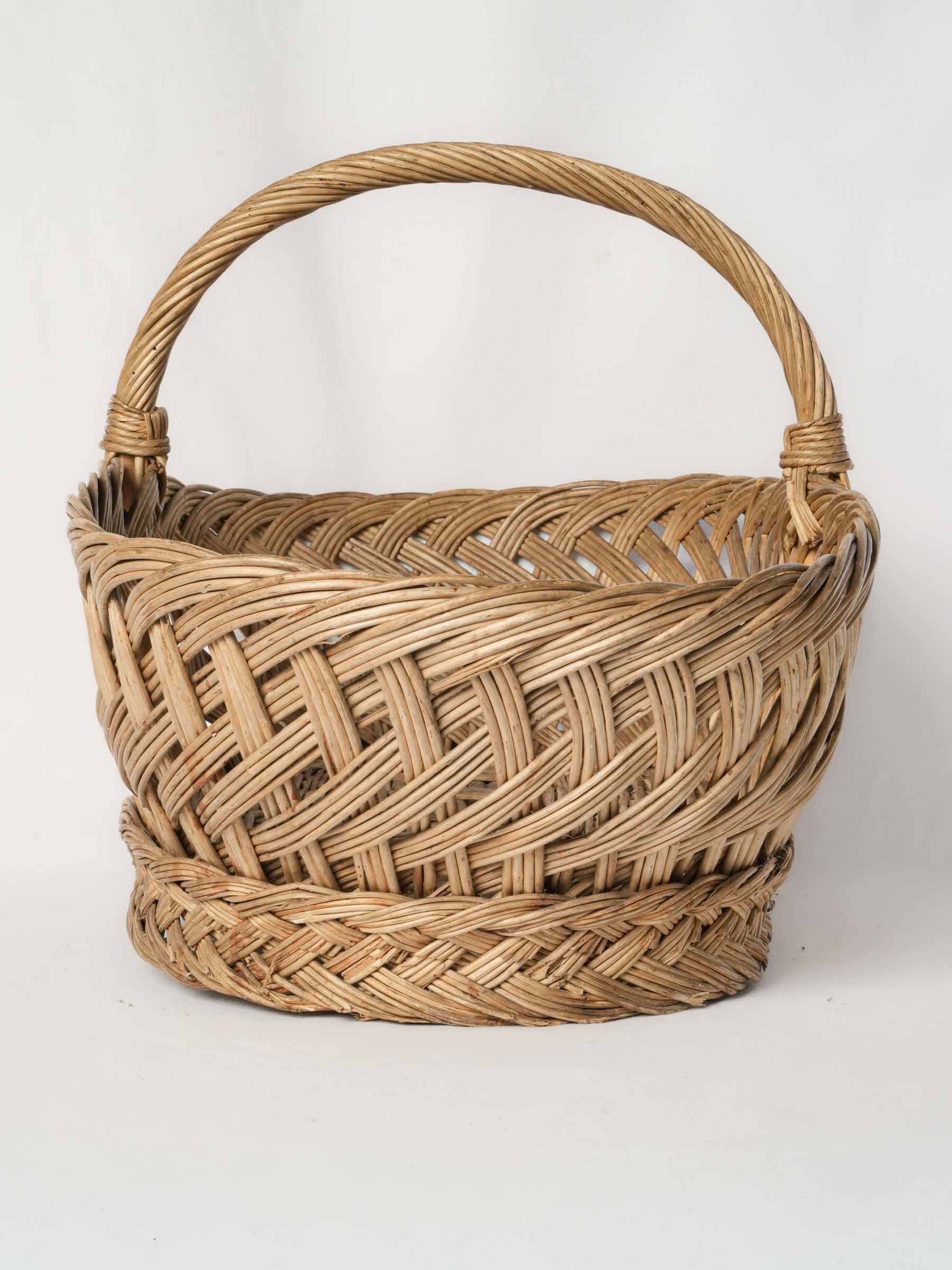 Provençal Market Basket in Hand-Woven Wicker - 22½" x 13¾"