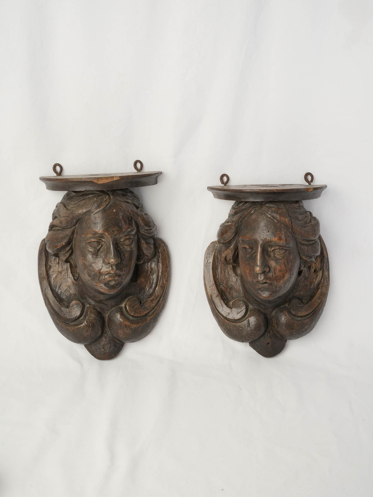 Pair of 18th-Century Carved Oak Wall Brackets w/ Female Heads, Probably Italian - 14¼"