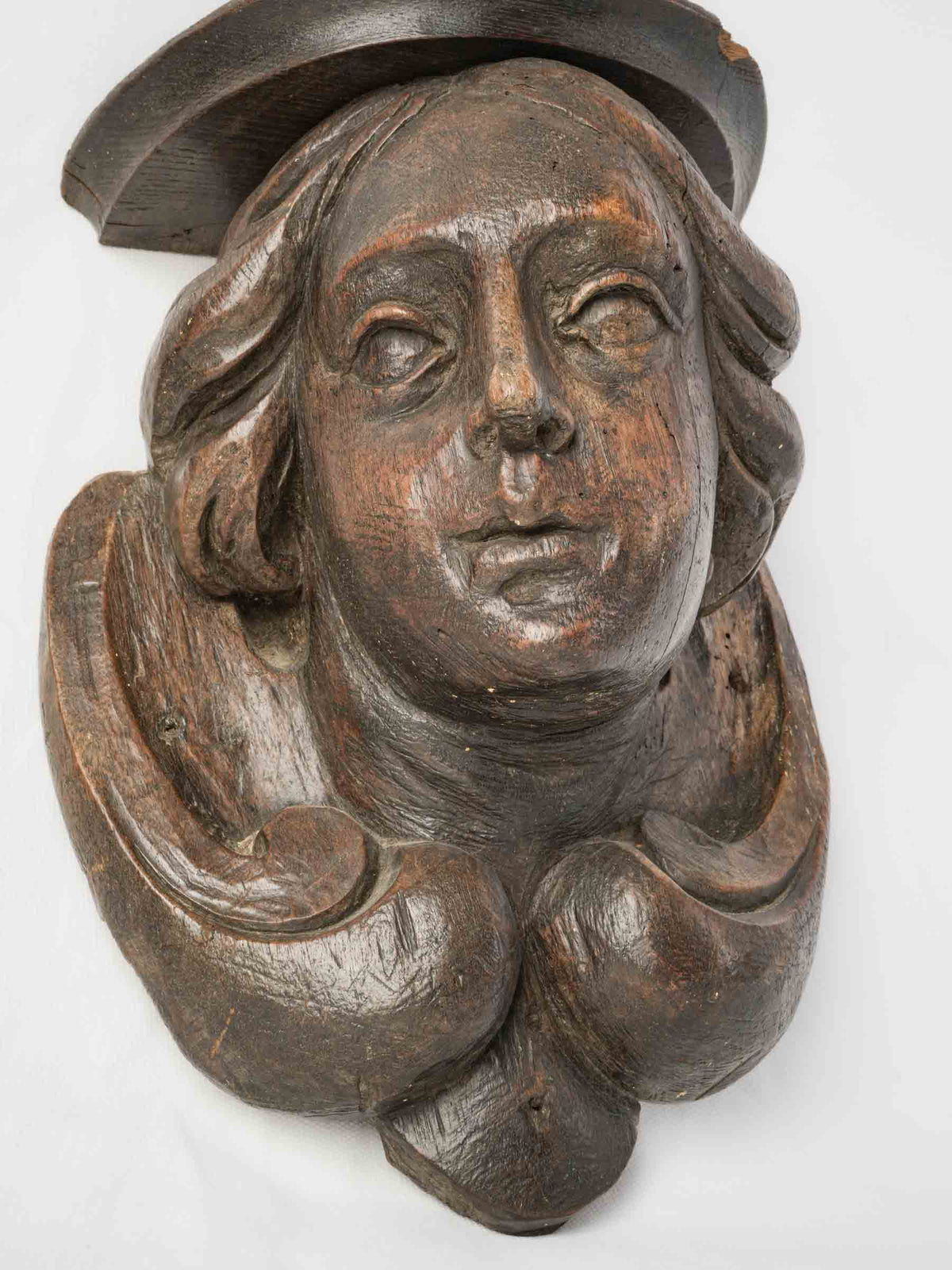 Pair of 18th-Century Carved Oak Wall Brackets w/ Female Heads, Probably Italian - 14¼"