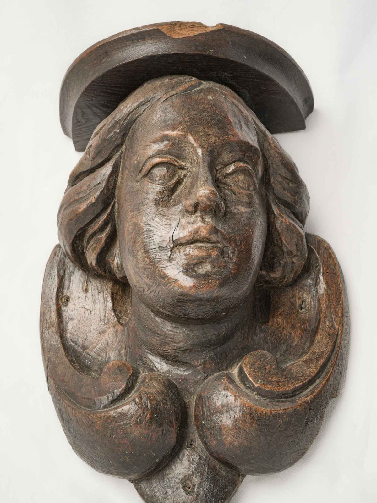 Pair of 18th-Century Carved Oak Wall Brackets w/ Female Heads, Probably Italian - 14¼"